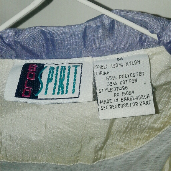 Bold Spirit Vintage Floral Windbreaker - Picture 5 of 5